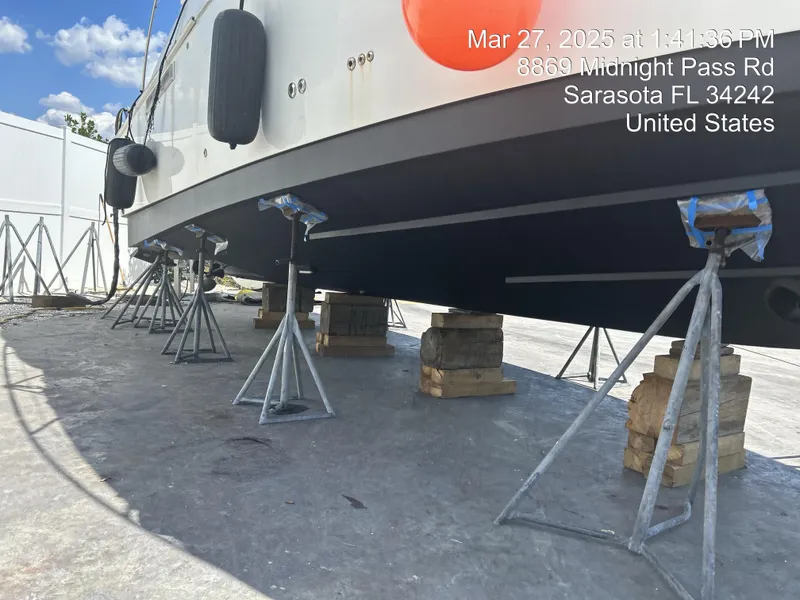 Slide: The Image of Silverton 33 Convertible 2007 - 62