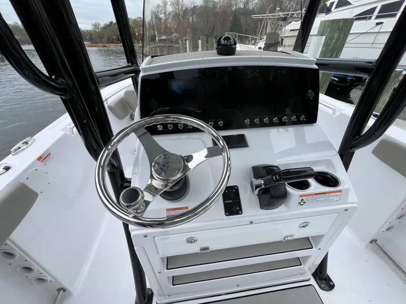 Slide: The Image of Sportsman 232 CC 2023 - 16