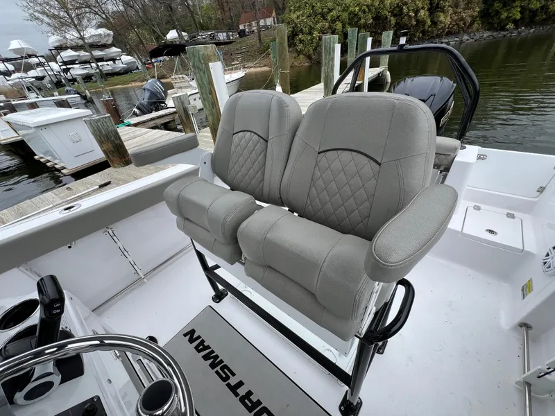 Slide: The Image of Sportsman 232 CC 2023 - 17