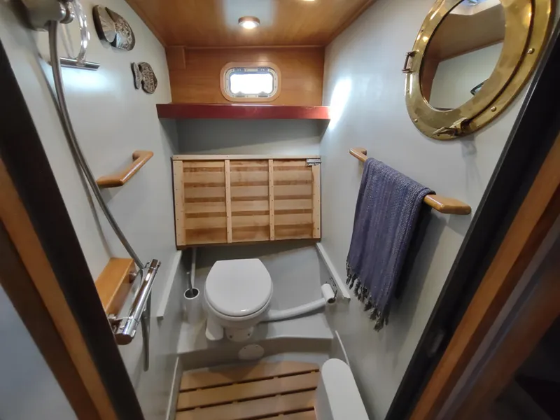 Slide: The Image of Cascade 42 1988 - 51