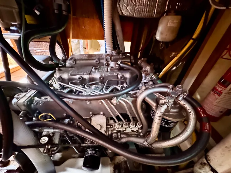 Slide: The Image of Hunter Passage 420 2003 - 66