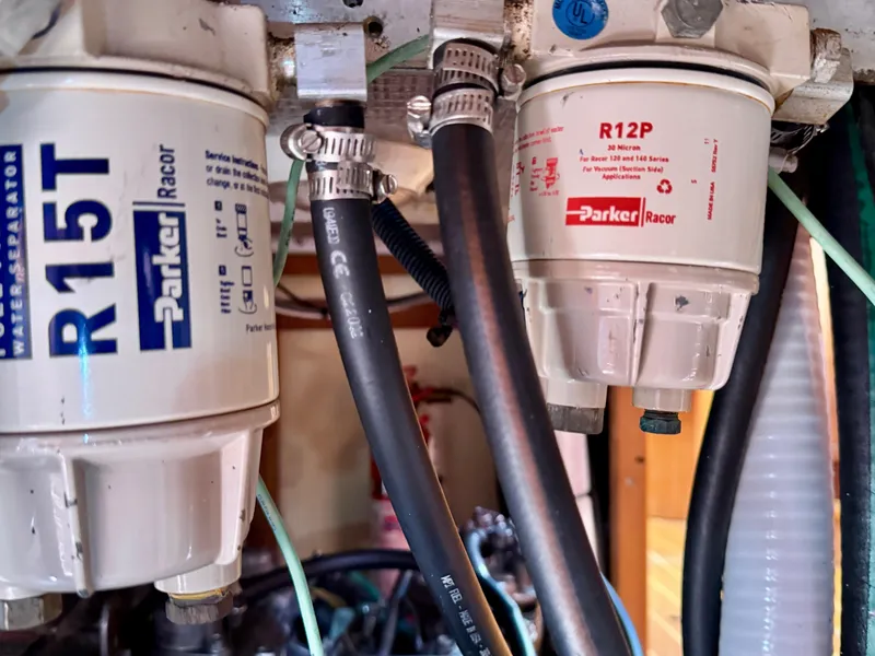 Slide: The Image of Hunter Passage 420 2003 - 68