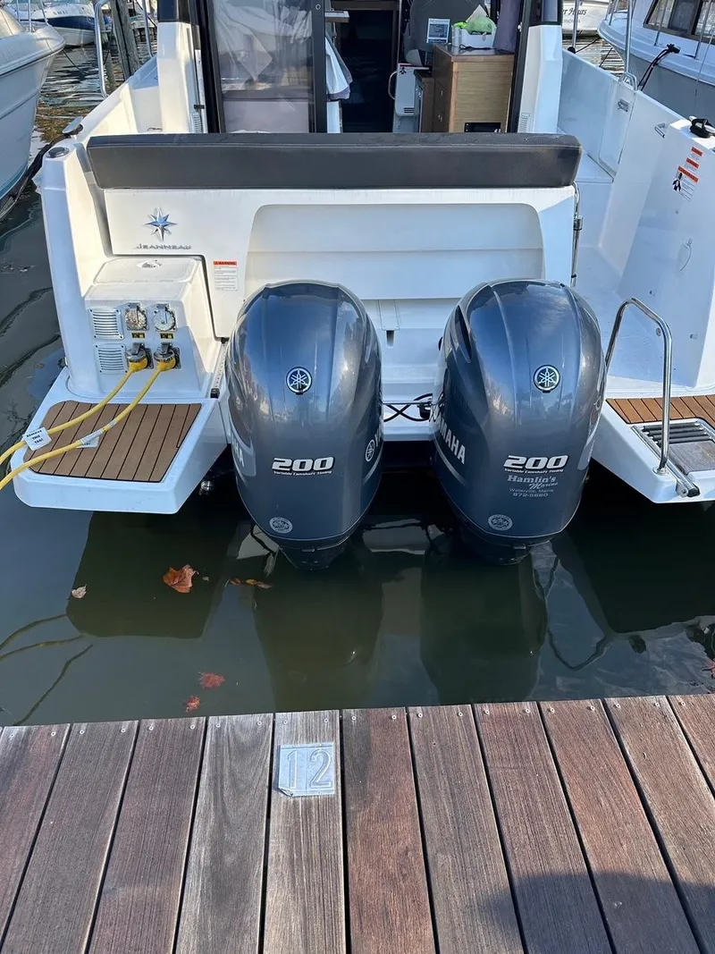 Slide: The Image of Jeanneau NC 895 2020 - 12