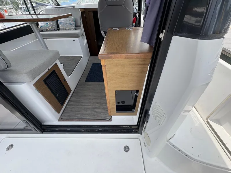 Slide: The Image of Jeanneau NC 895 2020 - 33