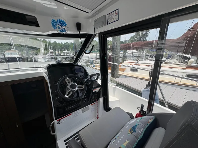 Slide: The Image of Jeanneau NC 895 2020 - 36