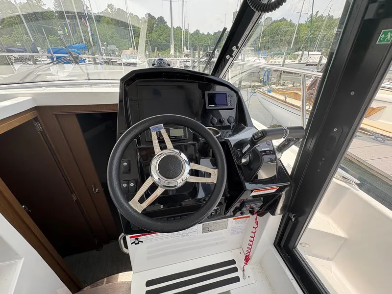 Slide: The Image of Jeanneau NC 895 2020 - 38