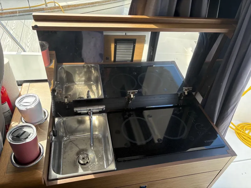 Slide: The Image of Jeanneau NC 895 2020 - 47