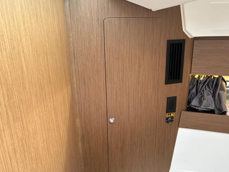 Slide: The Image of Jeanneau NC 895 2020 - 51