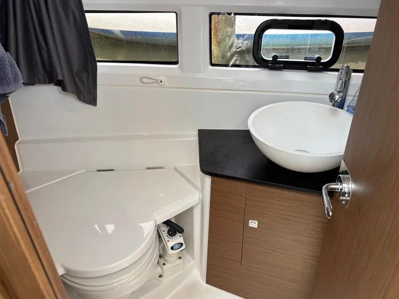 Slide: The Image of Jeanneau NC 895 2020 - 54