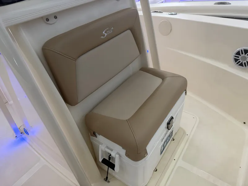 Slide: The Image of Scout 195 Sportfish 2025 - 23