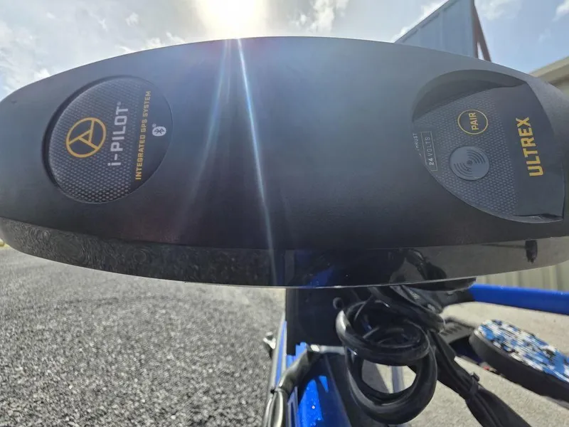 Slide: The Image of Trolling motor control panel on a 2016 Phoenix 819 Pro boat, featuring i-Pilot and Ultrex systems. - 16