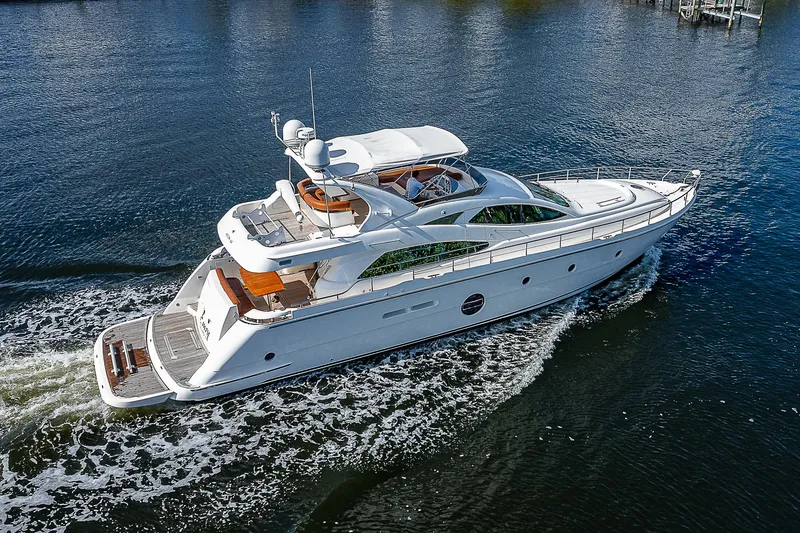 Slide: The Image of 2009 Aicon - Exterior profile on the water - 19