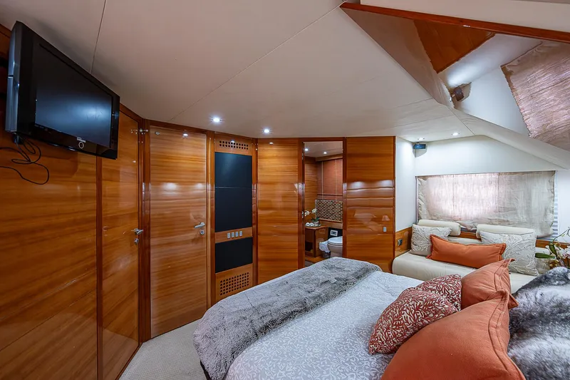 Slide: The Image of 2009 Aicon - interior/cabins - 59