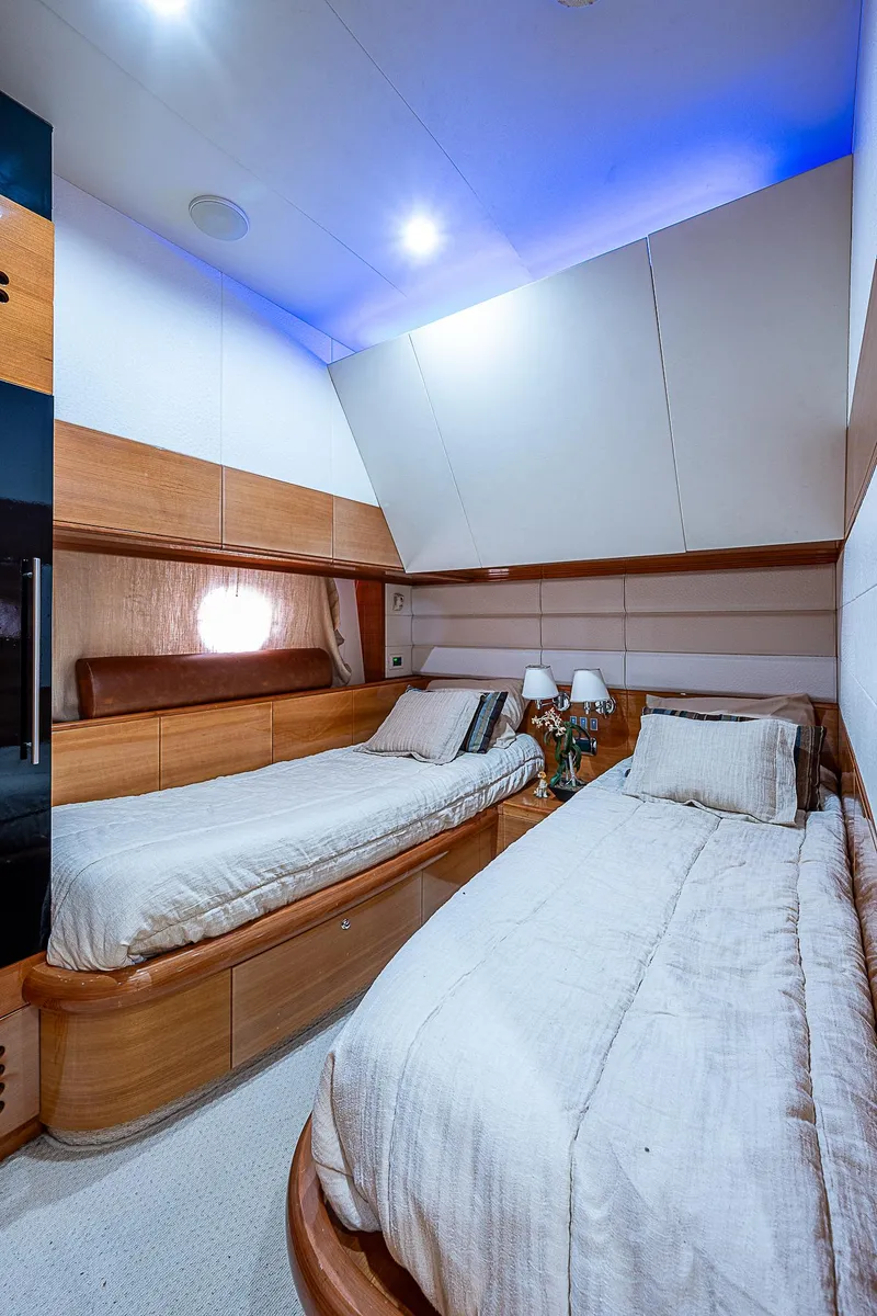 Slide: The Image of 2009 Aicon - interior/cabins - 66