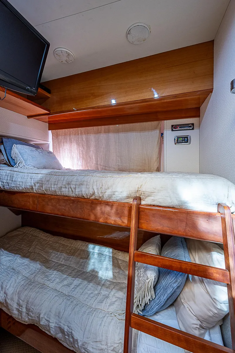 Slide: The Image of 2009 Aicon - interior/cabins - 72