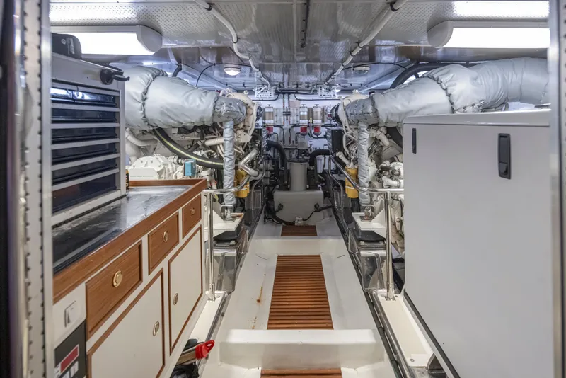 Slide: The Image of Marlow 72C 2003 - 64