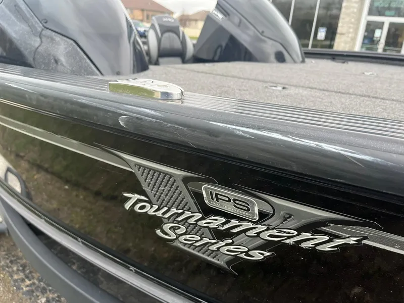 Slide: The Image of 2019 Lund 1875 Pro-V Bass XS, Tournament Series boat, close-up view. - 29