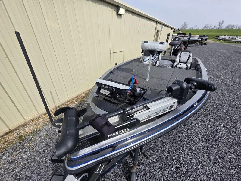 Slide: The Image of 2021 Caymas CX 21 fishing boat with Garmin electronics and Minn Kota trolling motor. - 22
