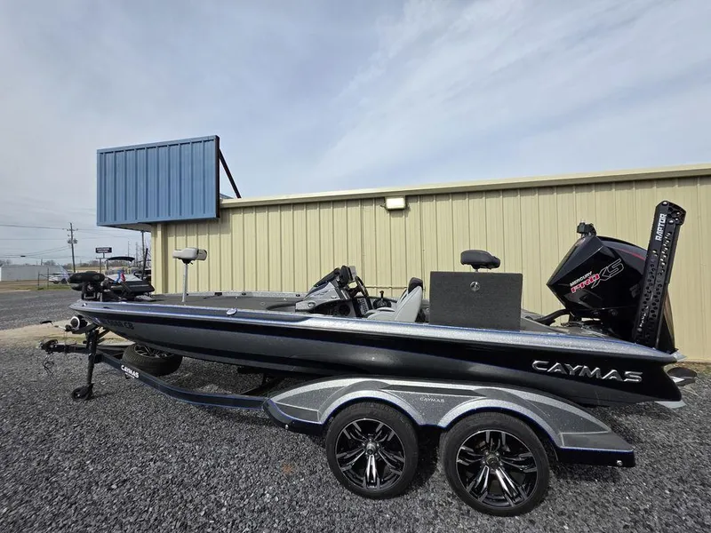 Slide: The Image of Caymas CX 21 2021 - 50