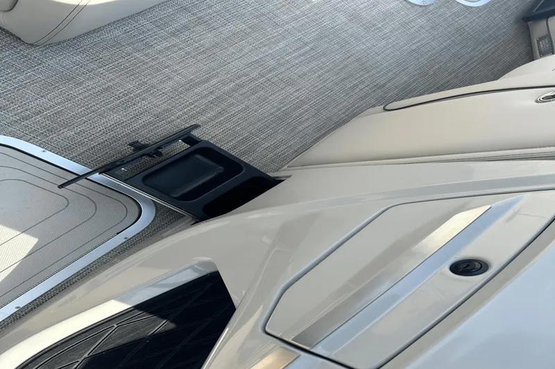 Slide: The Image of Barletta LUSSO 23UCATT 2022 - 11