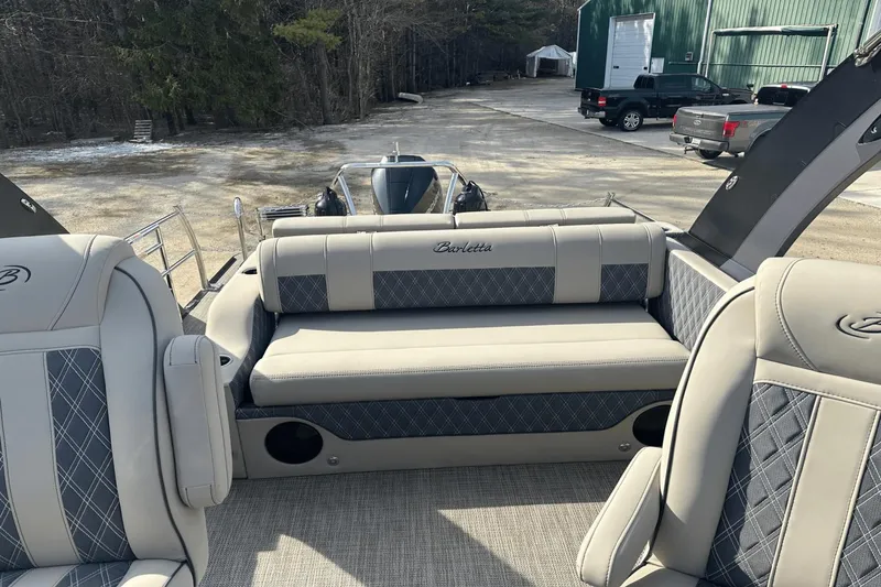 Slide: The Image of Barletta LUSSO 23UCATT 2022 - 16