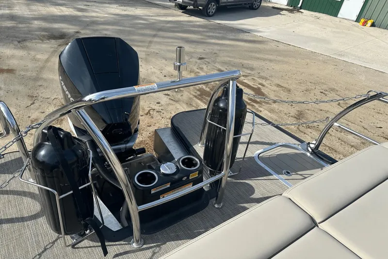 Slide: The Image of Barletta LUSSO 23UCATT 2022 - 22