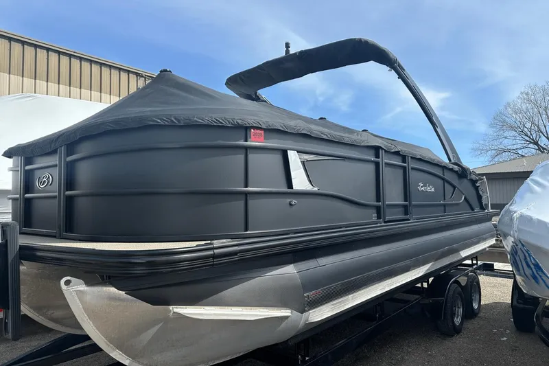 Slide: The Image of Barletta LUSSO 23UCATT 2022 - 3