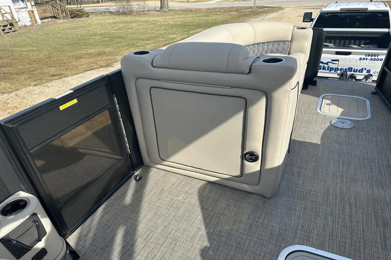 Slide: The Image of Barletta LUSSO 23UCATT 2022 - 9