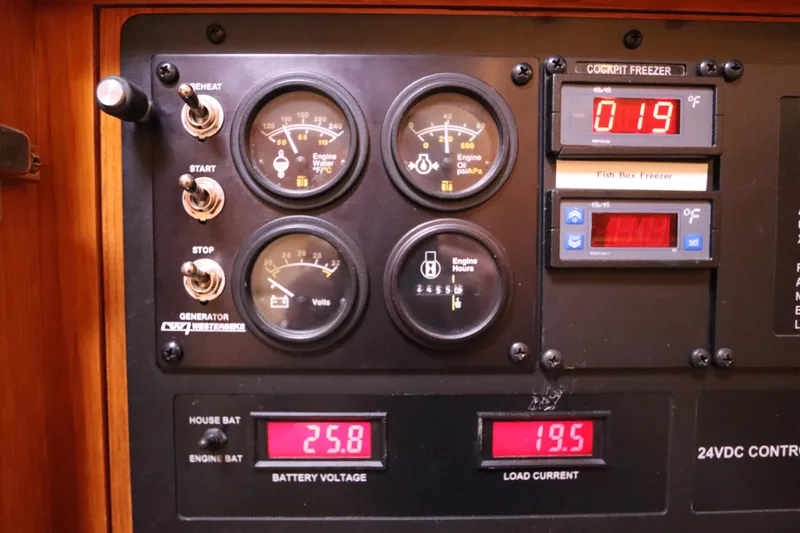 Slide: The Image of Cabo 40 Hardtop Express 2007 - 54