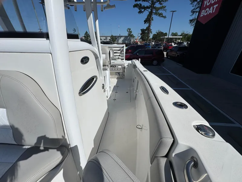 Slide: The Image of Sea Pro 259 Center Console 2019 - 22