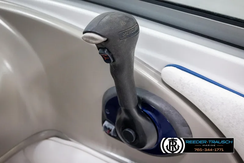 Slide: The Image of Throttle control of a 2005 Crownline 216 LS boat, featuring ergonomic design and precise handling. - 30