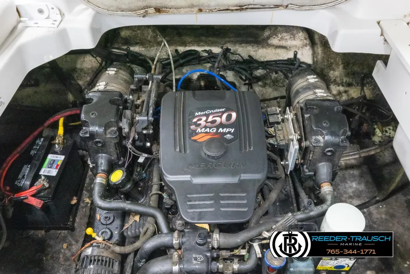 Slide: The Image of Engine compartment of a 2005 Crownline 216 LS with MerCruiser 350 MAG MPI. - 40