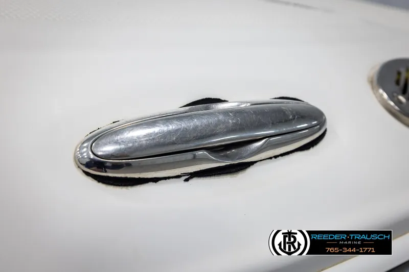 Slide: The Image of Crownline Boats 216 LS 2005 - 53