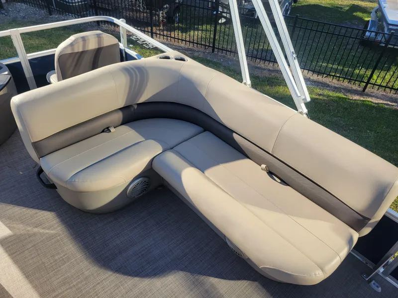 Slide: The Image of 2023 Sun Tracker Bass Buggy 18 DLX pontoon boat seating area. - 12