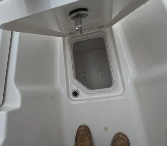 Slide: The Image of Robalo 257 Dual Console New Model In Stock 2025 - 59