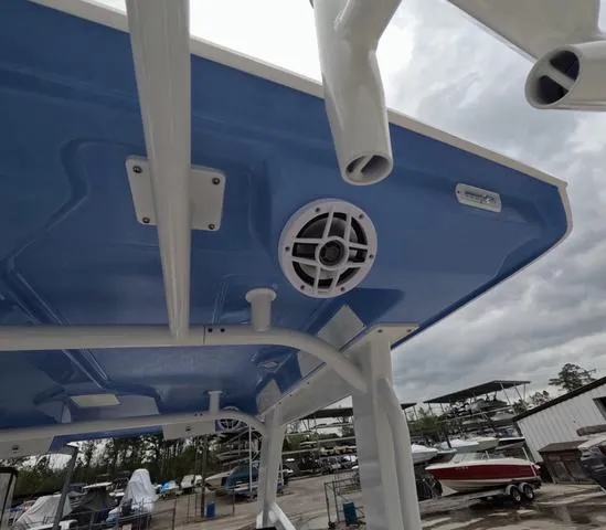 Slide: The Image of Robalo 257 Dual Console New Model In Stock 2025 - 63