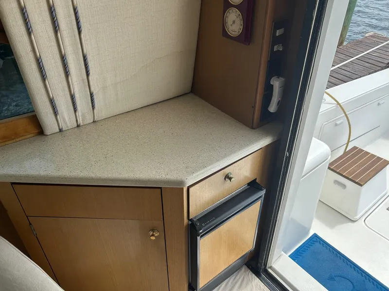 Slide: The Image of 2003 Ocean 40 Super Sport - 14