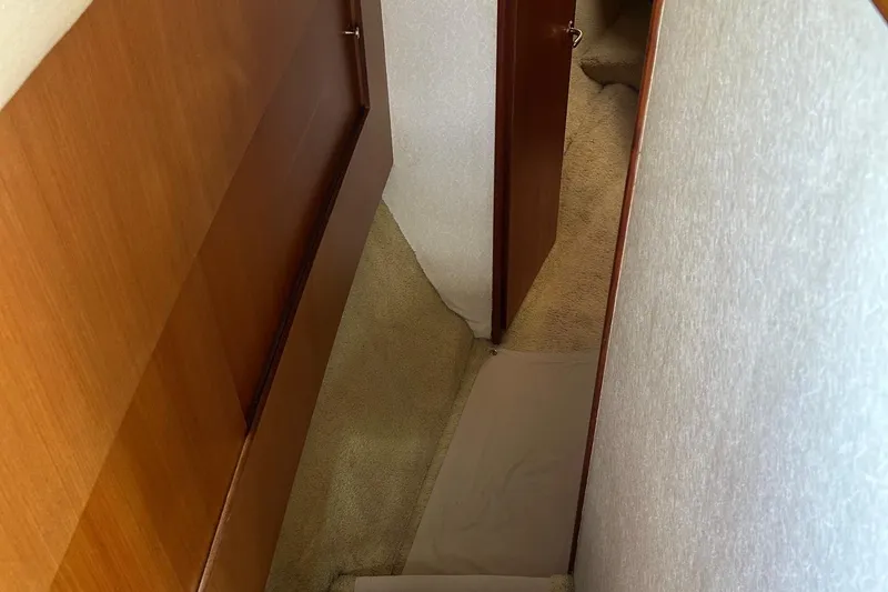 Slide: The Image of 2003 Ocean 40 Super Sport - 17