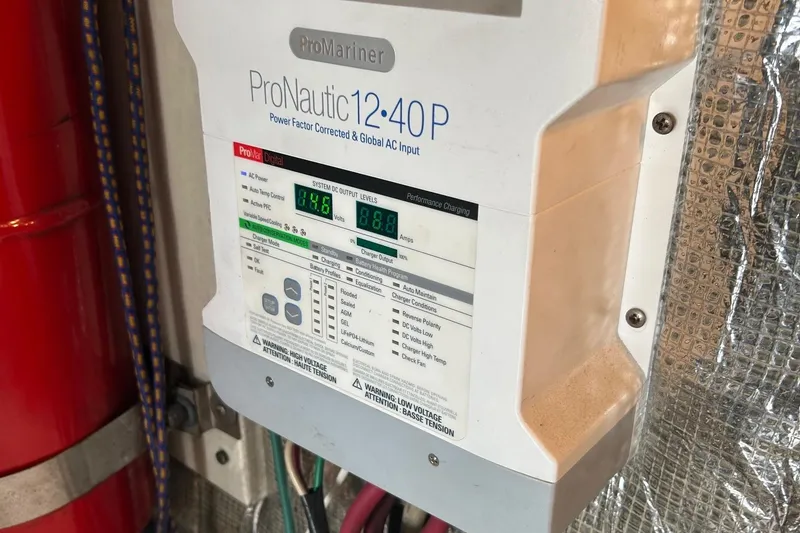 Slide: The Image of 2003 Ocean 40 Super Sport - 44