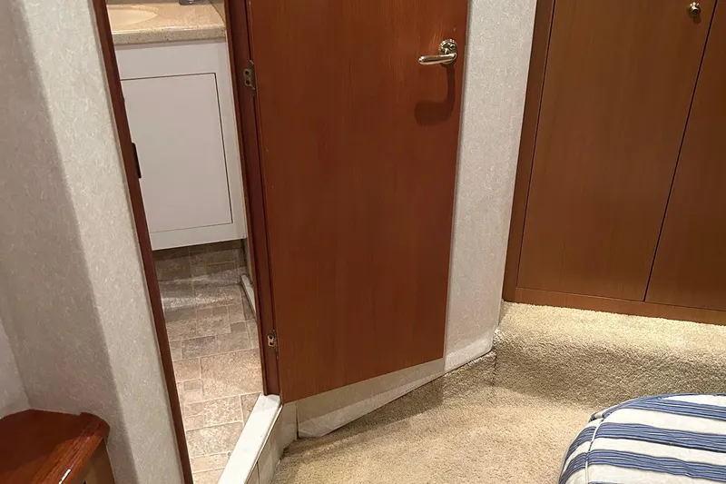 Slide: The Image of 2003 Ocean 40 Super Sport - 20