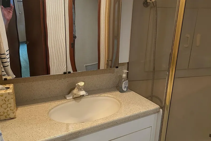 Slide: The Image of 2003 Ocean 40 Super Sport - 22