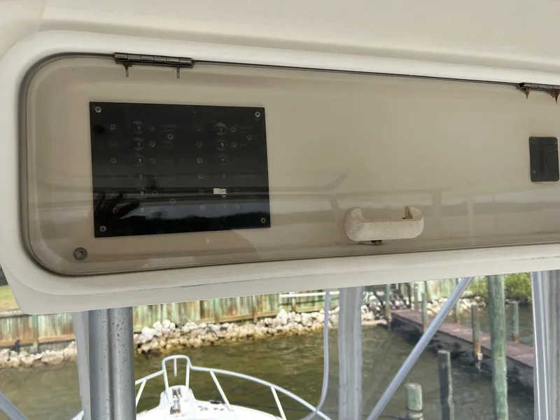 Slide: The Image of 2003 Ocean 40 Super Sport - 27