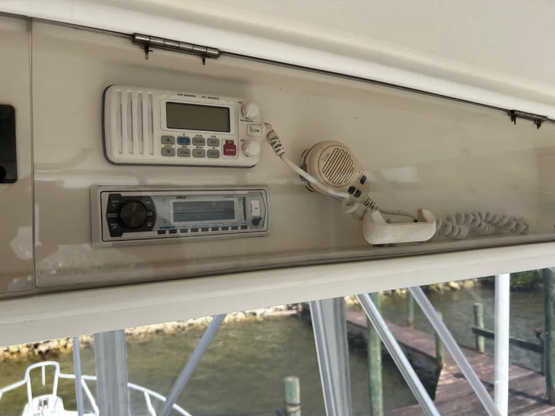 Slide: The Image of 2003 Ocean 40 Super Sport - 28