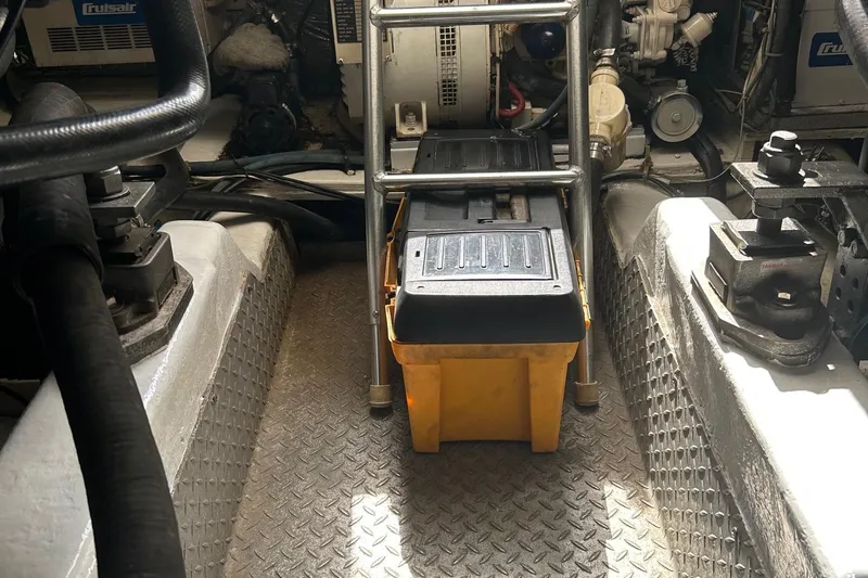 Slide: The Image of 2003 Ocean 40 Super Sport - 43