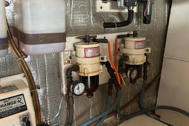 Slide: The Image of 2003 Ocean 40 Super Sport - 47