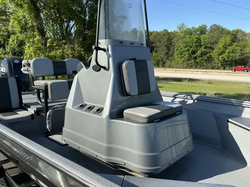 Slide: The Image of Excel 220 Bay Pro Elite 2025 - 8