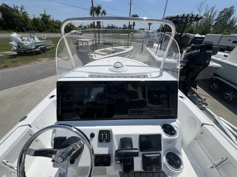 Slide: The Image of Tidewater 2110 Bay Max 2025 - 16