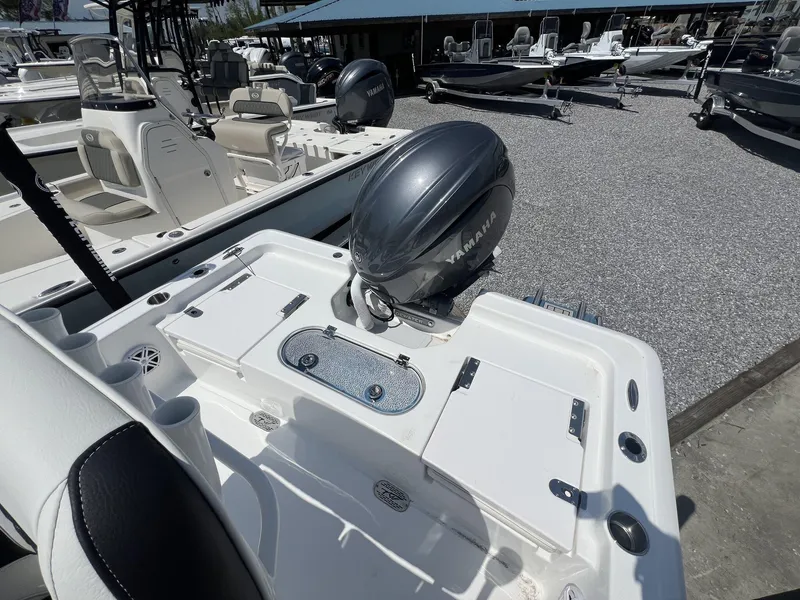 Slide: The Image of Tidewater 2110 Bay Max 2025 - 6