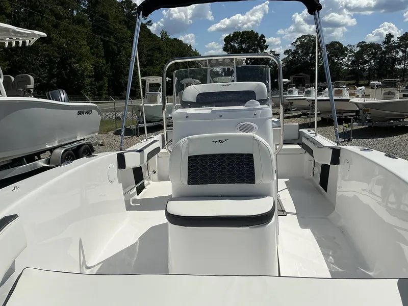 Slide: The Image of Tidewater 180 CC Adventure 2025 - 12