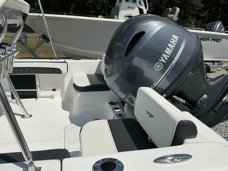 Slide: The Image of Tidewater 180 CC Adventure 2025 - 5